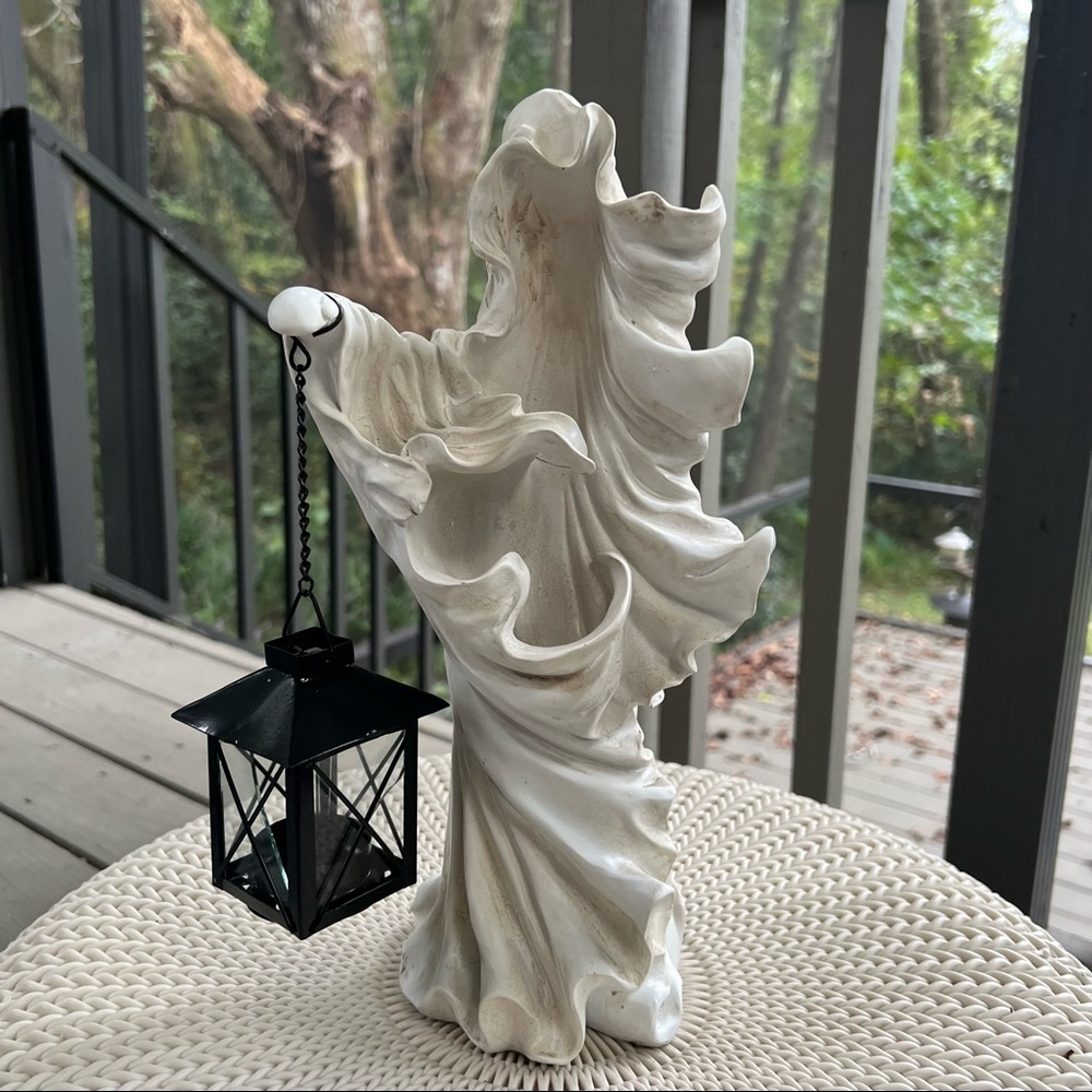 Ghost with Lantern